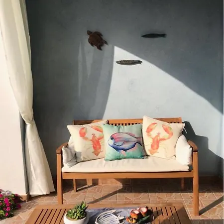 Coral House Apartman Santa Maria